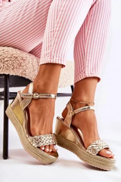 Skórzane Sandały Na Koturnie Złote Gabriela