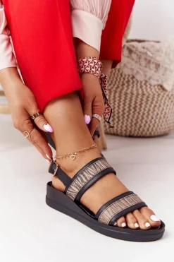 Skórzane Sandały Na Koturnie Laura Messi 2232 Czarne