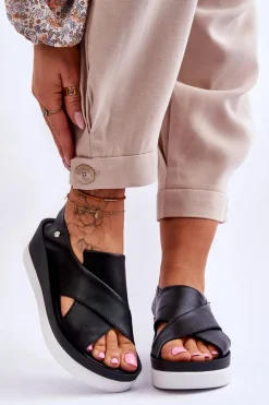 Skórzane Sandały Na Koturnie Czarne Morgan