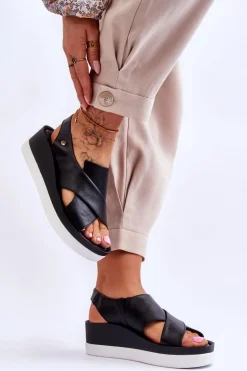 Skórzane Sandały Na Koturnie Czarne Morgan