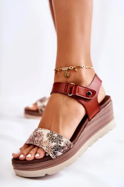 Skórzane Sandały Na Koturnie Brązowe Josella