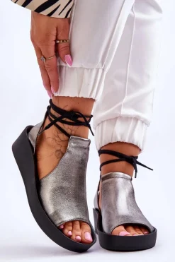 Skórzane Sandały Na Koturnie Nicole 2743/063 Srebrno-Czarne