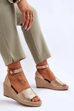 Skórzane Sandały Na Koturnie Comfort Shoe Złote Verola