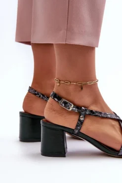 Skórzane Sandały Na Niskim Słupku Maciejka 06653-09 Ciemnozielone