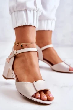 Skórzane Sandały Na Obcasie Beżowe Lorisa