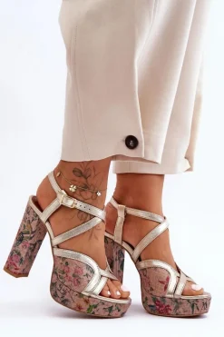 Skórzane Sandały Na Obcasie Maciejka 06084-25 Złote