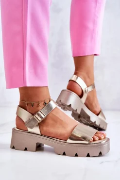 Skórzane Sandały Na Obcasie Złote Sovie