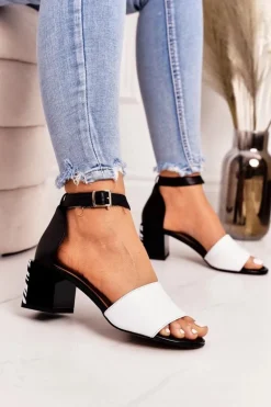 Skórzane Sandały Na Obcasie Laura Messi 2285 Zebra Czarne