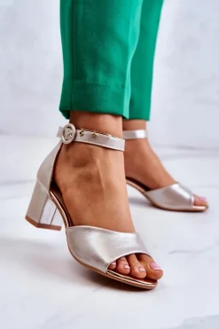 Skórzane Sandały Na Obcasie Vinceza 20100 Złote