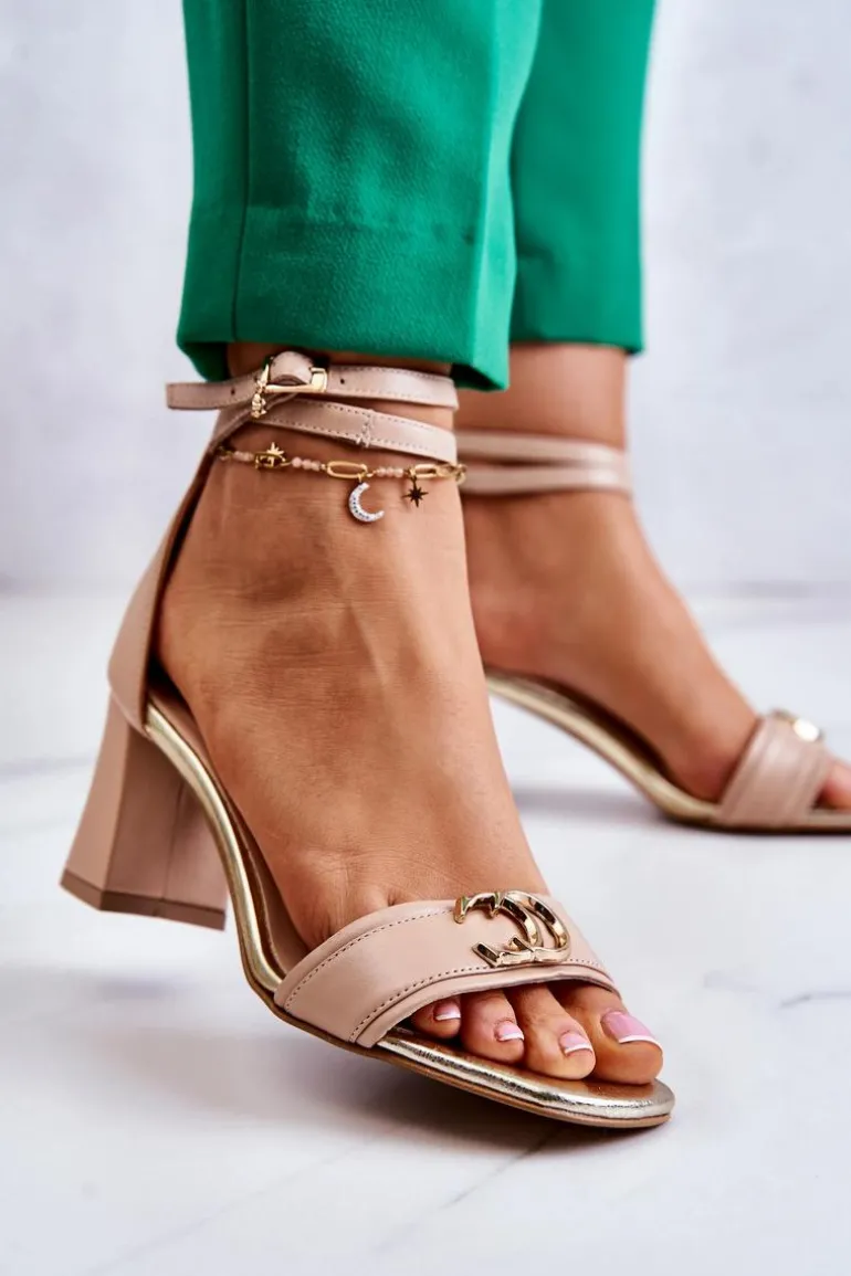 Skórzane Sandały Na Obcasie Laura Messi 2425 Beżowe