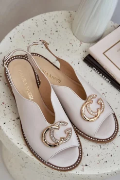 Skórzane Sandały Na Płaskim Obcasie Z Ozdobą Laura Messi 2865 Jasnobeżowe