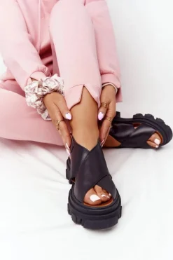 Skórzane Sandały Na Platformie Lewski Shoes 3018-0 Czarne