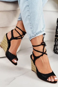 Skórzane Sandały Na Plecionym Koturnie Laura Messi 1944 Czarne