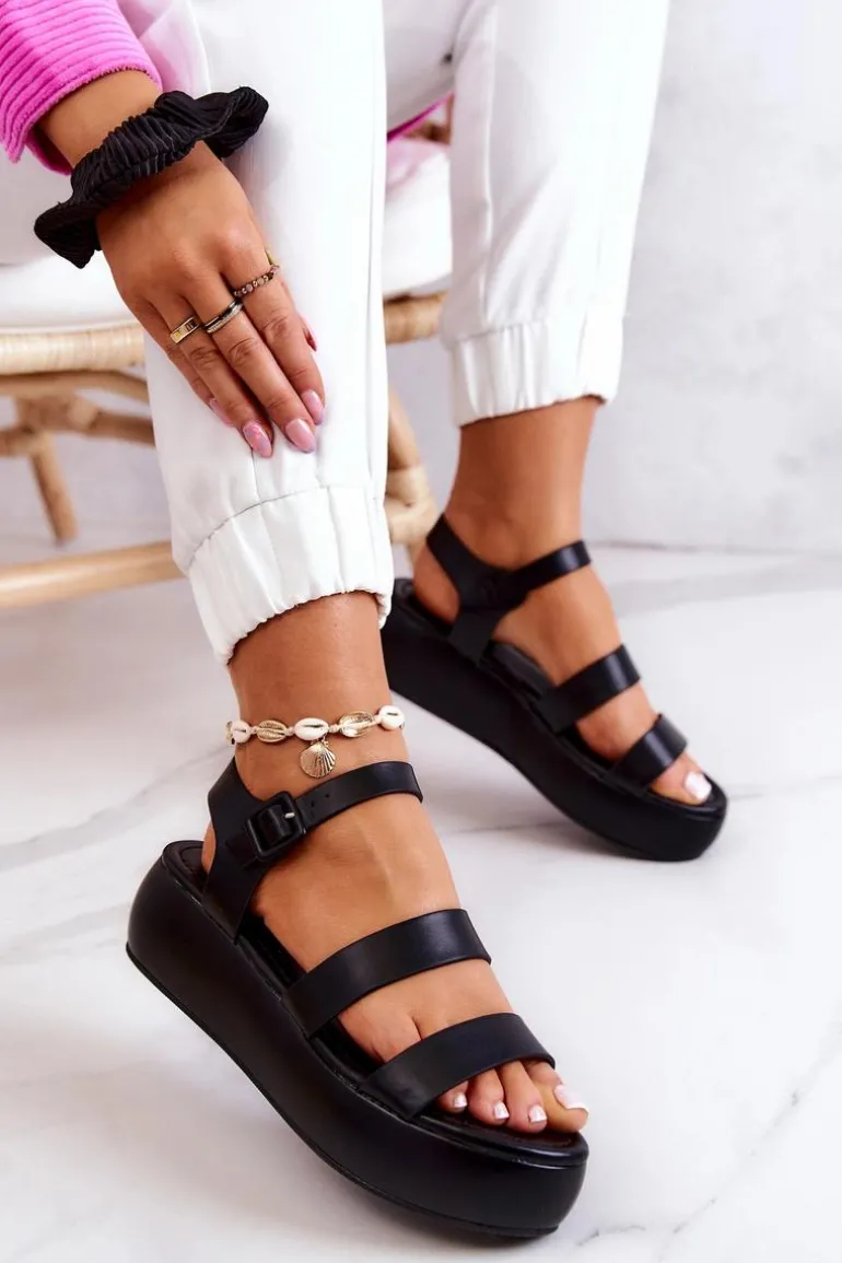 Skórzane Sandały Na Sprzączkę Czarne Graceful