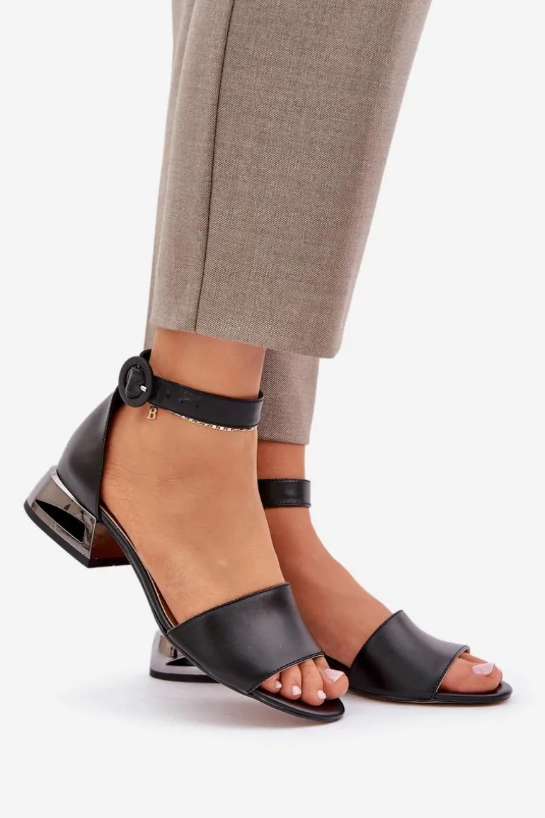 Skórzane Sandały Na Srebrnym Obcasie Laura Messi 2143 Czarne