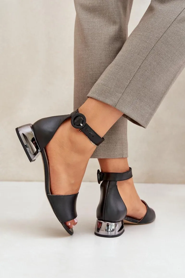 Skórzane Sandały Na Srebrnym Obcasie Laura Messi 2143 Czarne