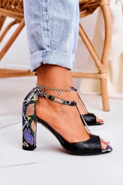 Skórzane Sandały Na Słupku Laura Messi 1916 Wzór Zwierzęcy Czarne