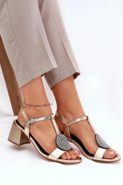 Skórzane Sandały Na Słupku Z Ozdobą D&A JC51-842 Złote