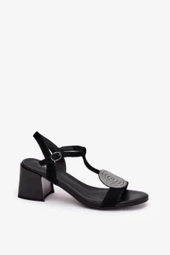Skórzane Sandały Na Słupku Z Ozdobą D&A JC51-842 Czarne