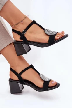 Skórzane Sandały Na Słupku Z Ozdobą D&A JC51-842 Czarne