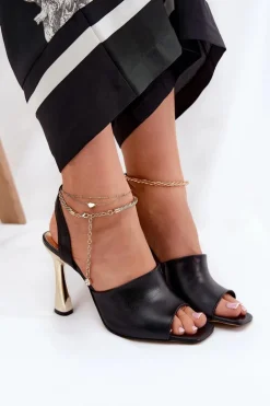 Skórzane Sandały Na Szpilce Z Ozdobną Bransoletą CheBello 4440 Czarne