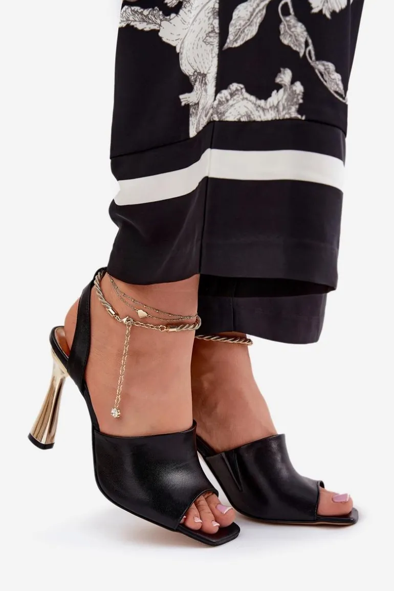 Skórzane Sandały Na Szpilce Z Ozdobną Bransoletą CheBello 4440 Czarne