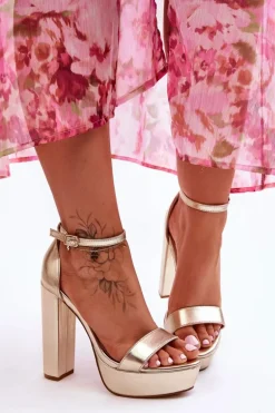 Skórzane Sandały Na Wysokim Słupku I Platformie Złote Sky Dream