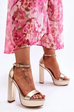 Skórzane Sandały Na Wysokim Słupku I Platformie Złote Sky Dream