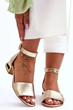 Skórzane Sandały Na Złotym Obcasie Laura Messi 2143 Złote