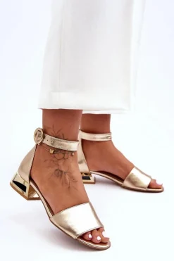 Skórzane Sandały Na Złotym Obcasie Laura Messi 2143 Złote