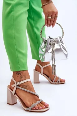 Skórzane Sandały Z Cyrkoniami Na Obcasie Beżowe Carlotta