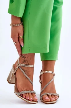 Skórzane Sandały Z Cyrkoniami Na Obcasie Złote Carlotta