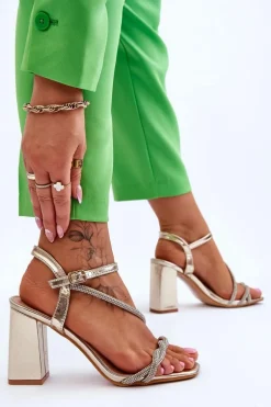 Skórzane Sandały Z Cyrkoniami Na Obcasie Złote Carlotta