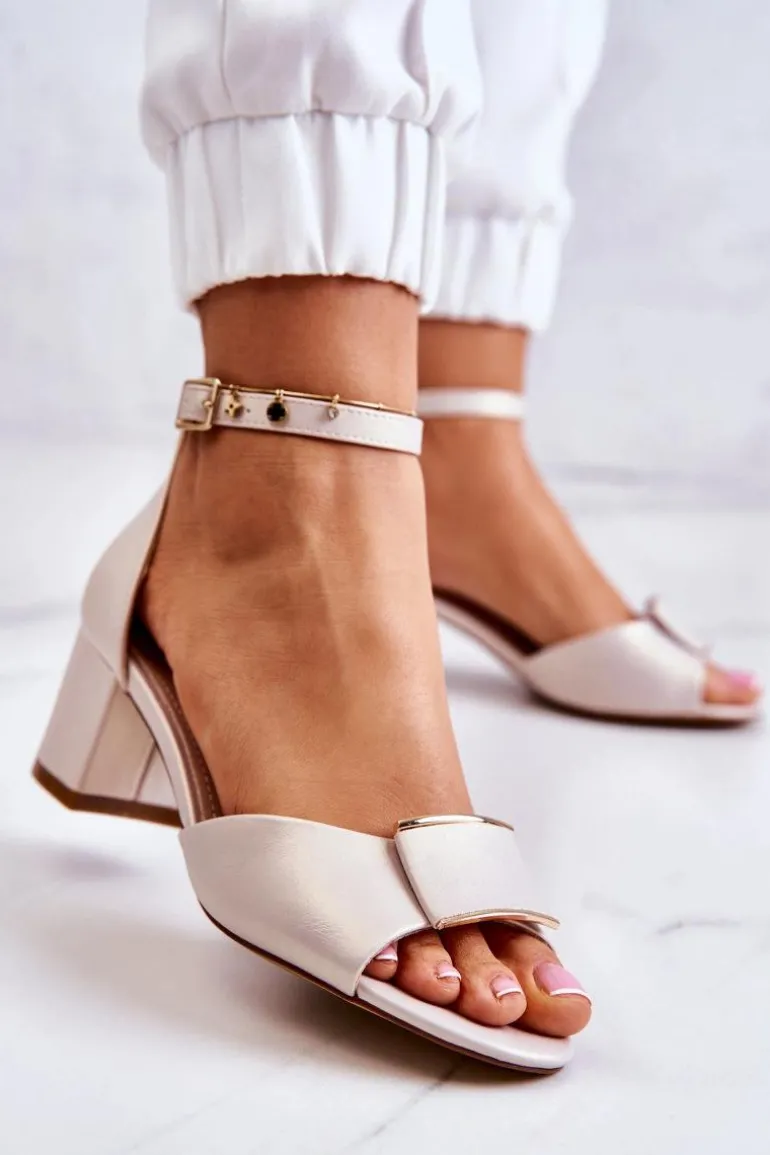 Skórzane Sandały Z Ozdobą Beżowe Floren