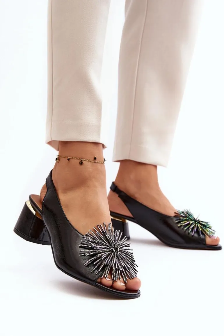 Skórzane Sandały Z Ozdobą Laura Messi 2719 Czarne