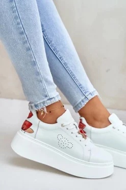 Skórzane Sneakersy Damskie Na Platformie Z Przypinką I Ozdobnym Kwiatem 89100 Białe