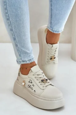 Skórzane Sneakersy Damskie Na Platformie Z Przypinkami I Napisem Vinceza 89102 Beżowe