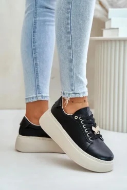 Skórzane Sneakersy Damskie Na Platformie Z Przypinką Vinceza 89101 Czarne