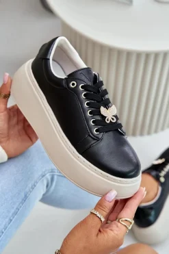 Skórzane Sneakersy Damskie Na Platformie Z Przypinką Vinceza 89101 Czarne