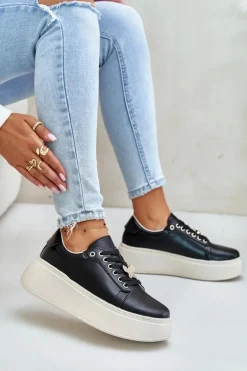 Skórzane Sneakersy Damskie Na Platformie Z Przypinką Vinceza 89101 Czarne