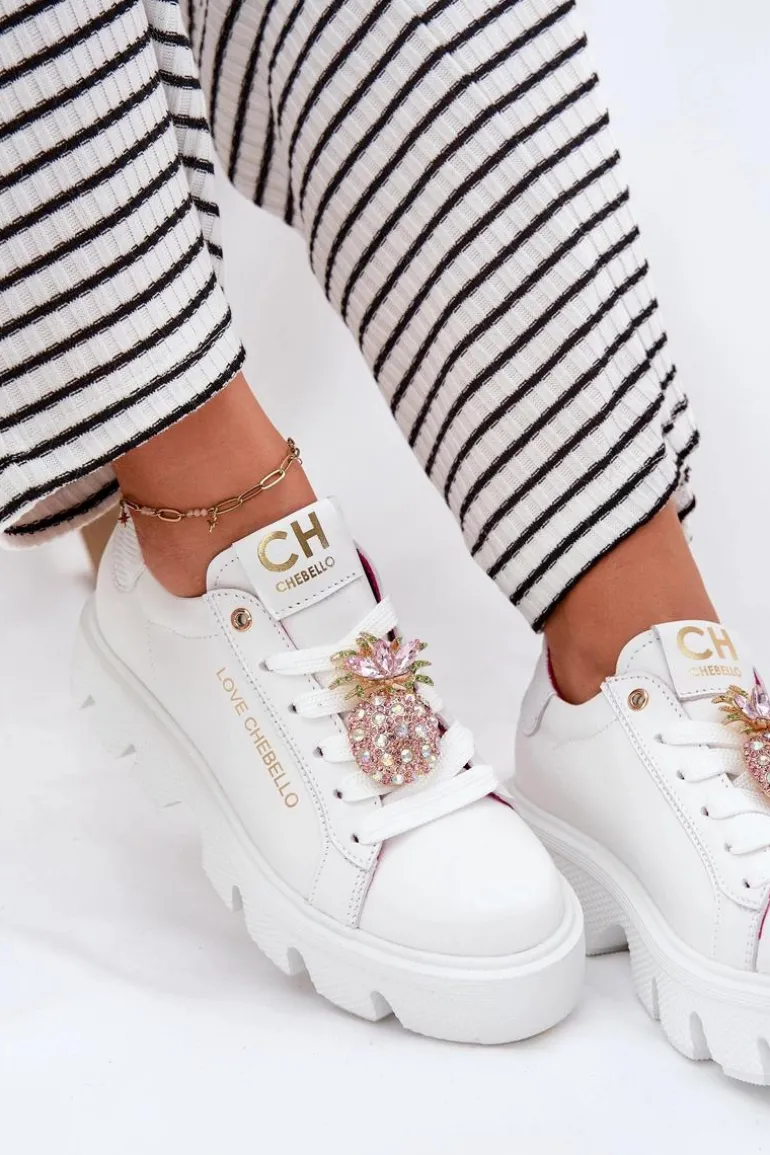 Skórzane Sneakersy Z Ozdobną Broszką Ananas CheBello 4651 Białe