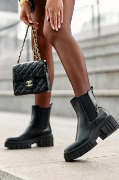 Skórzane Sztyblety Botki Na Masywnym Płaskim Obcasie Czarne Keva