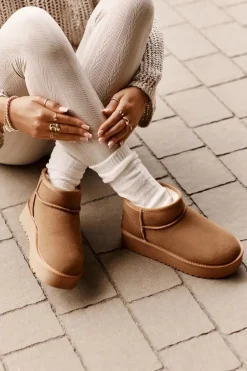 Skórzane Zamszowe Śniegowce Na Platformie Camel Nereviana