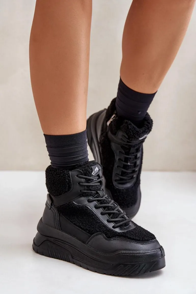 Sneakersy Damskie Na Platformie Z Futerkiem Typu Baranek Lee Cooper LCJ-24-47-3145 Czarne