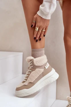 Sneakersy Damskie Na Platformie Z Futerkiem Typu Baranek Lee Cooper LCJ-24-47-3146 Beżowe