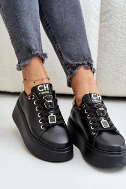Sneakersy Damskie Skórzane Z Przypinkami Na Platformie CheBello 4596 Czarne