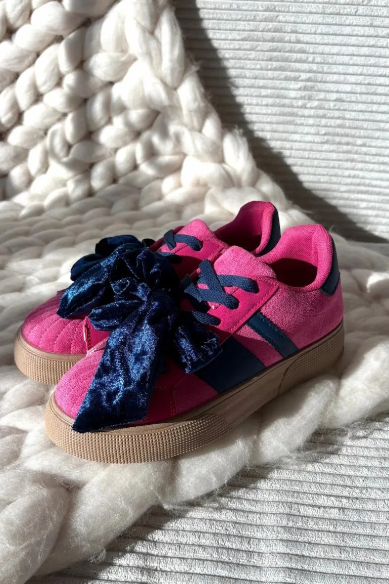 Sneakersy Damskie Z Welurową Kokardą Fuksja Ashlyn