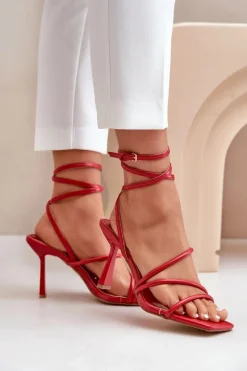Stylowe Sandały Na Szpilce Z Paskami Czerwone Saredi