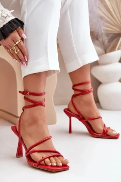 Stylowe Sandały Na Szpilce Z Paskami Czerwone Saredi