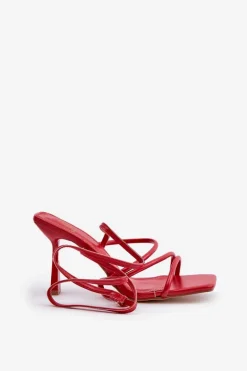 Stylowe Sandały Na Szpilce Z Paskami Czerwone Saredi